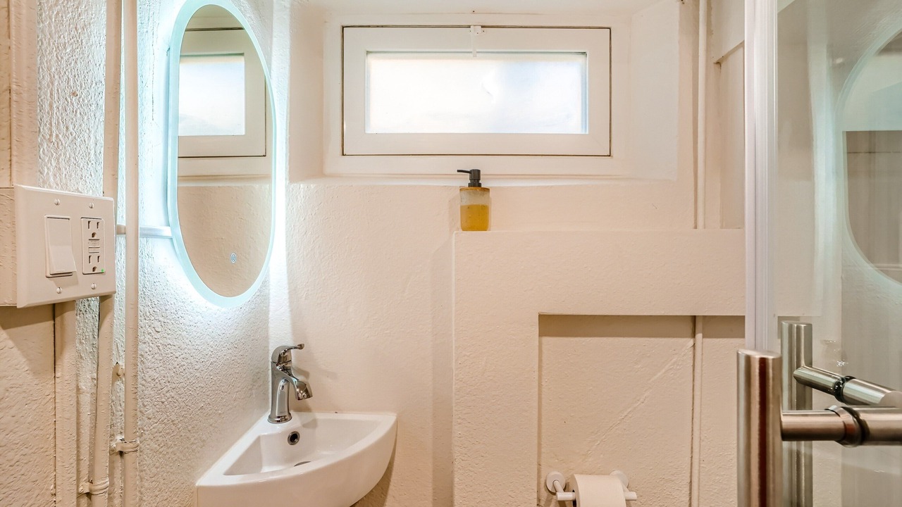 Photo of Bathroom in West Colfax