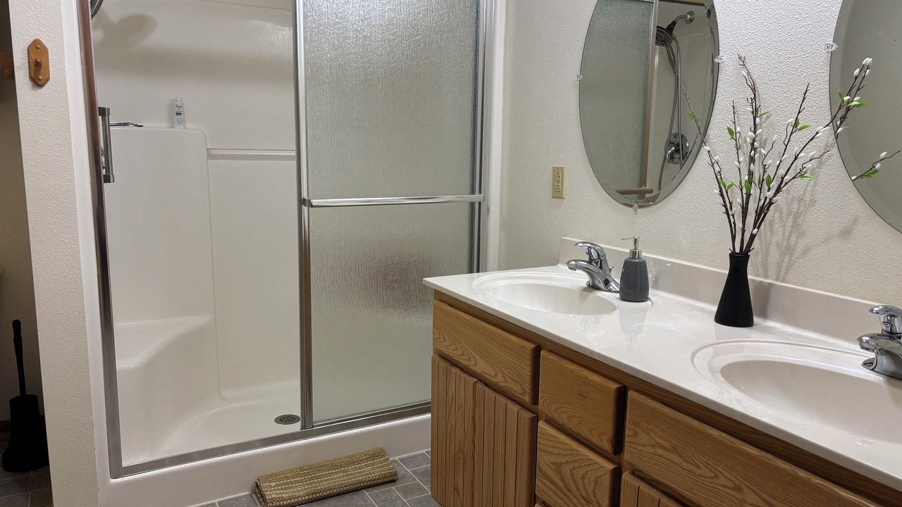 Photo of Bathroom in Bear Park