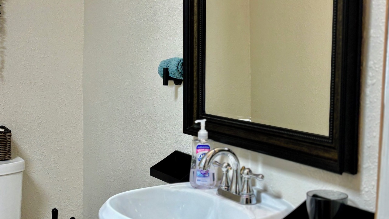 Photo of Bathroom in Bear Park
