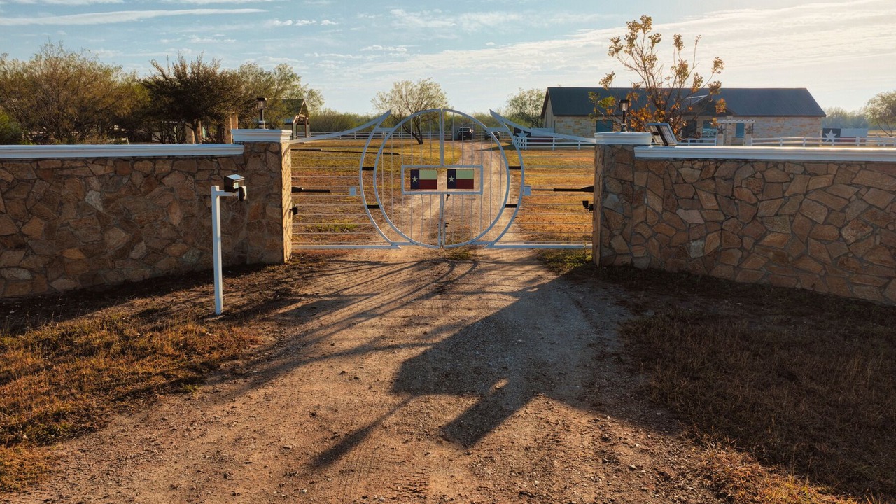 Photo of Others in Hargill
