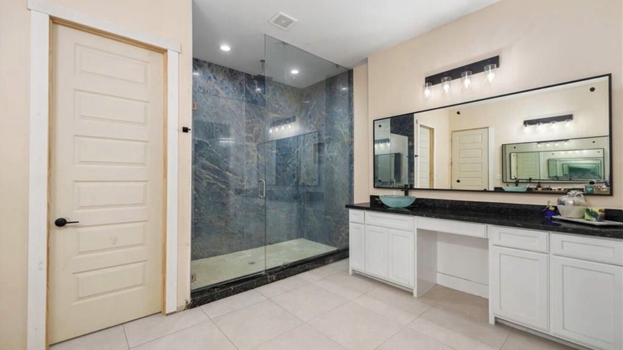 Photo of Bathroom in Hargill