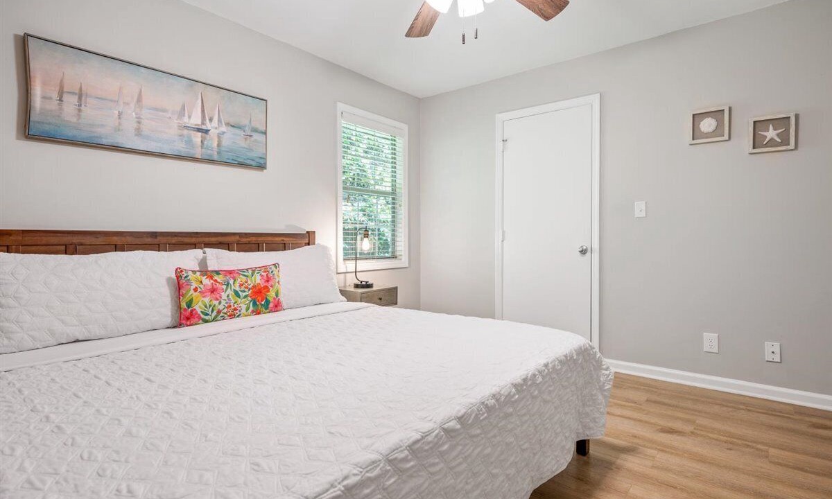 Photo of Bedroom in Saint Simons Heights
