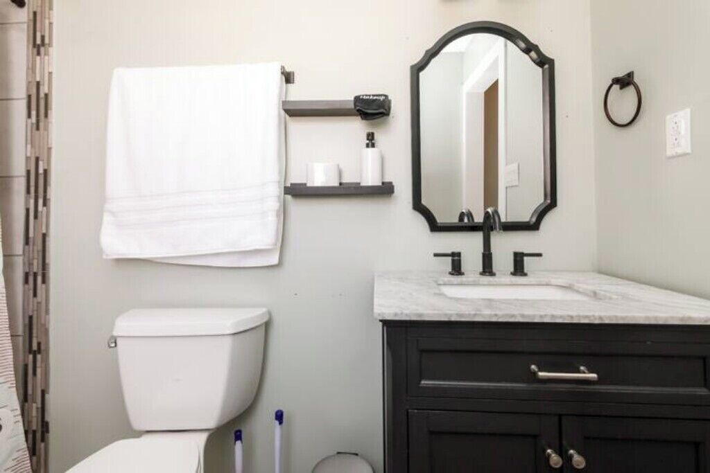 Photo of Bathroom in Alamogordo