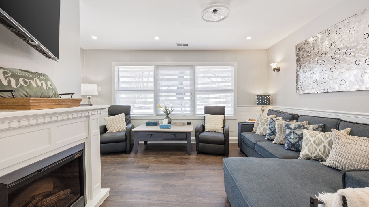 Photo of Livingroom in Tinley Park