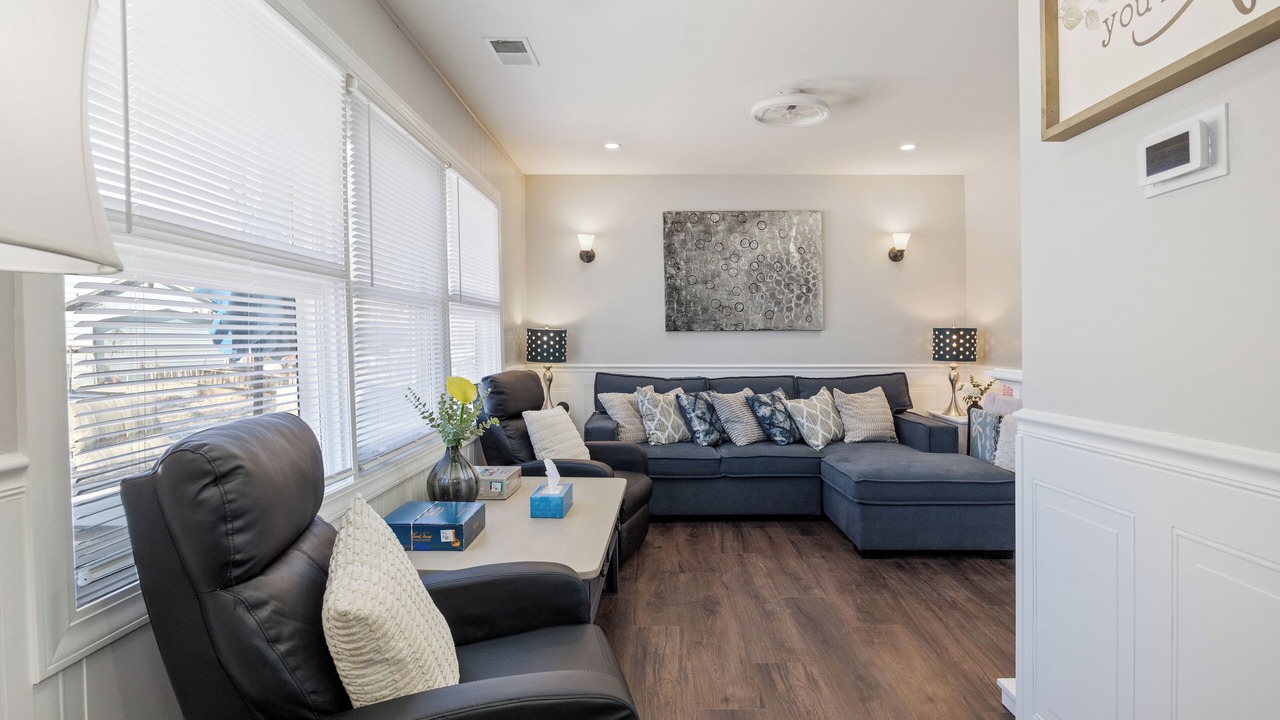 Photo of Livingroom in Tinley Park