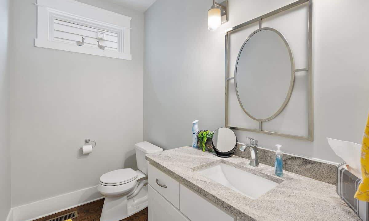Photo of Bathroom in The Nations