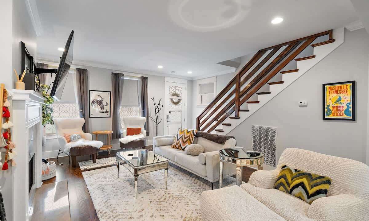 Photo of Livingroom in The Nations