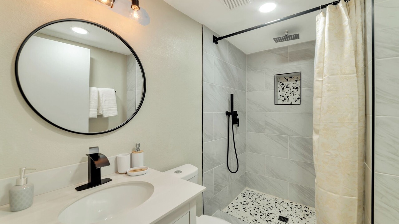 Photo of Bathroom in Summerlin
