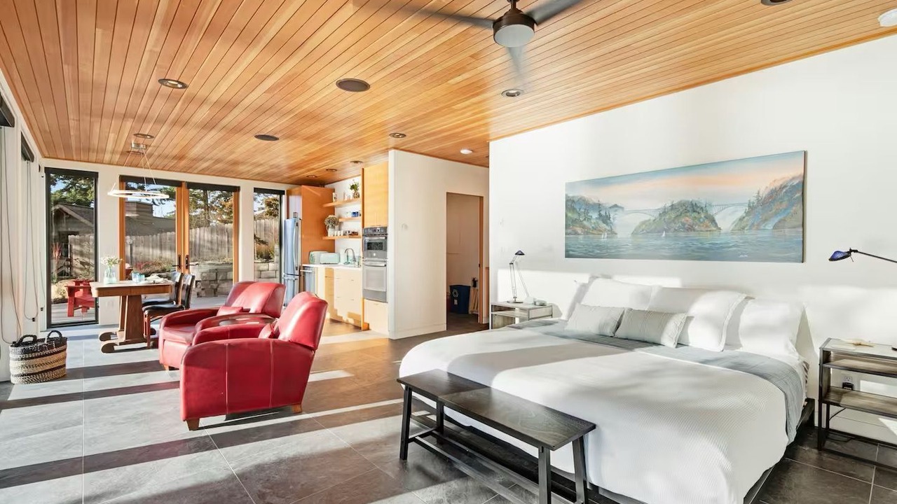 Photo of Bedroom in Anacortes