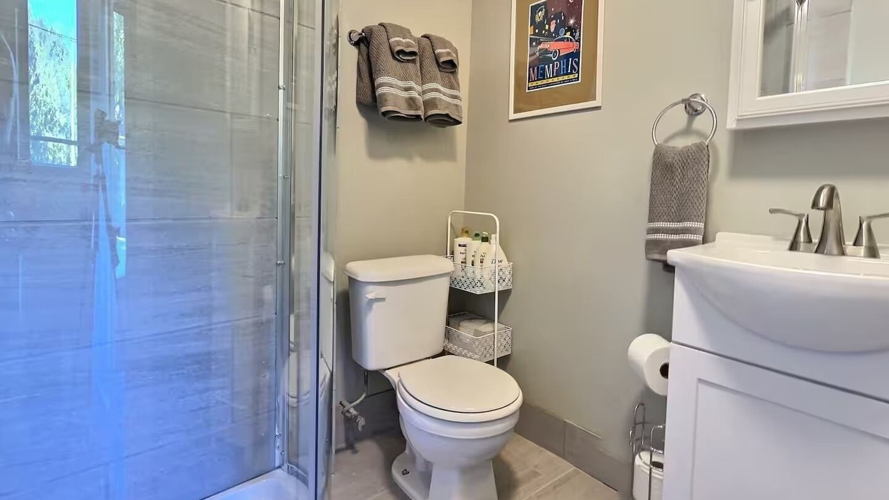 Photo of Bathroom in Central Gardens