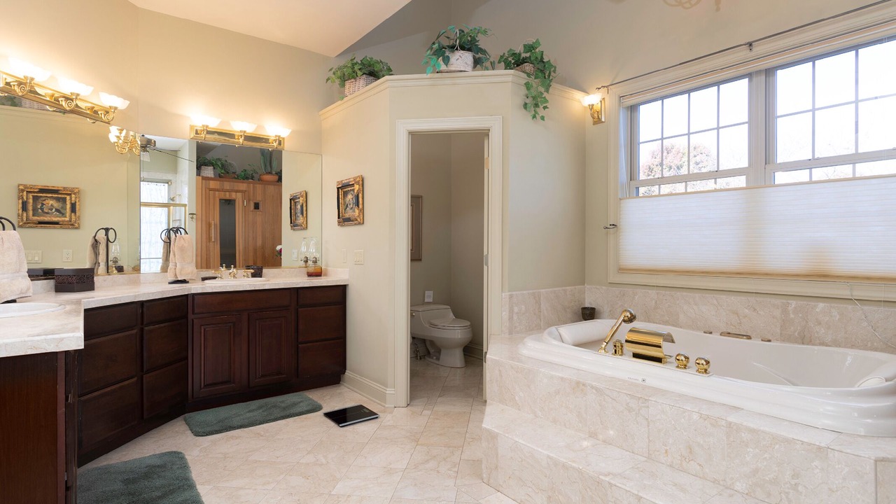Photo of Bathroom in Unionville