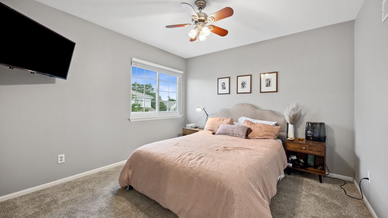 Photo of Bedroom in North Central Westminster