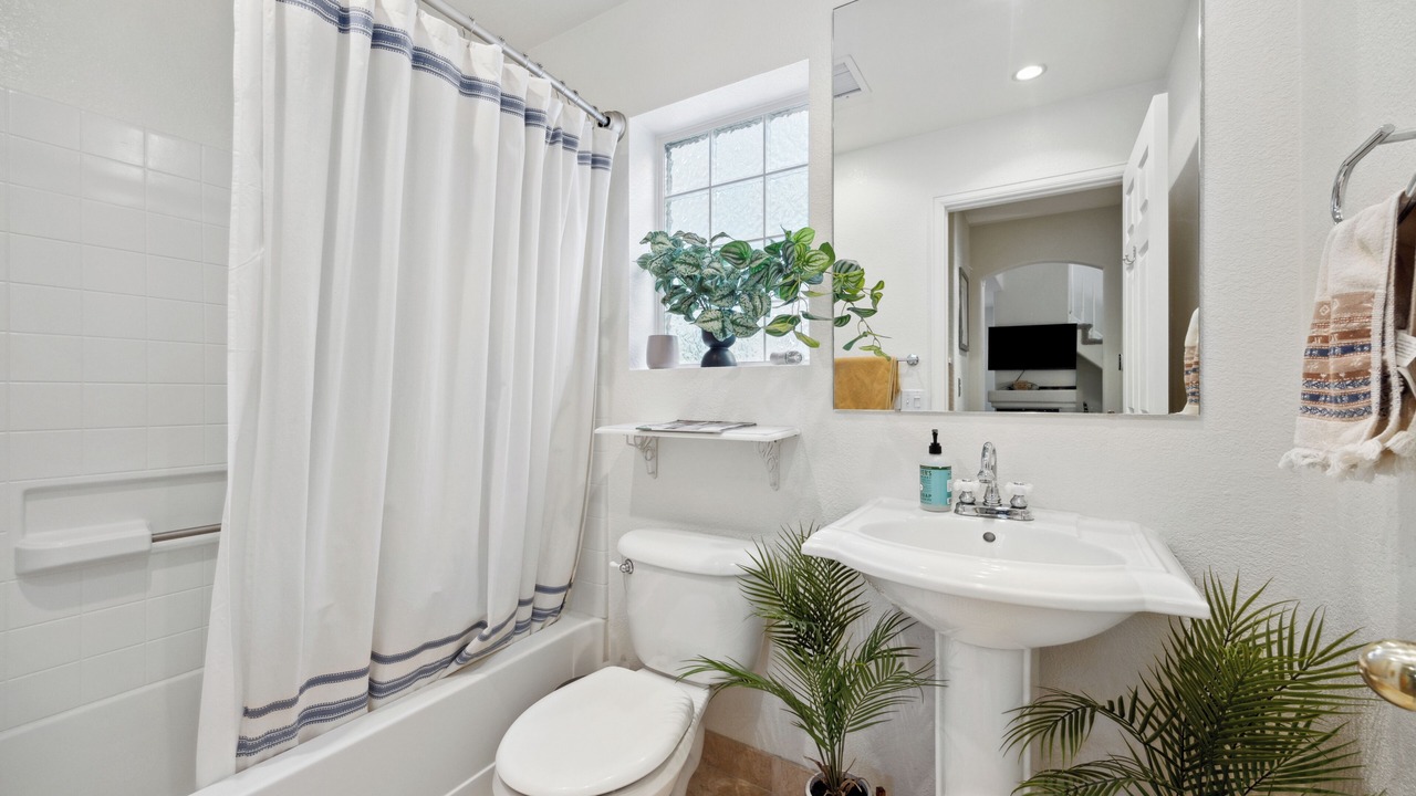 Photo of Bathroom in North Central Westminster