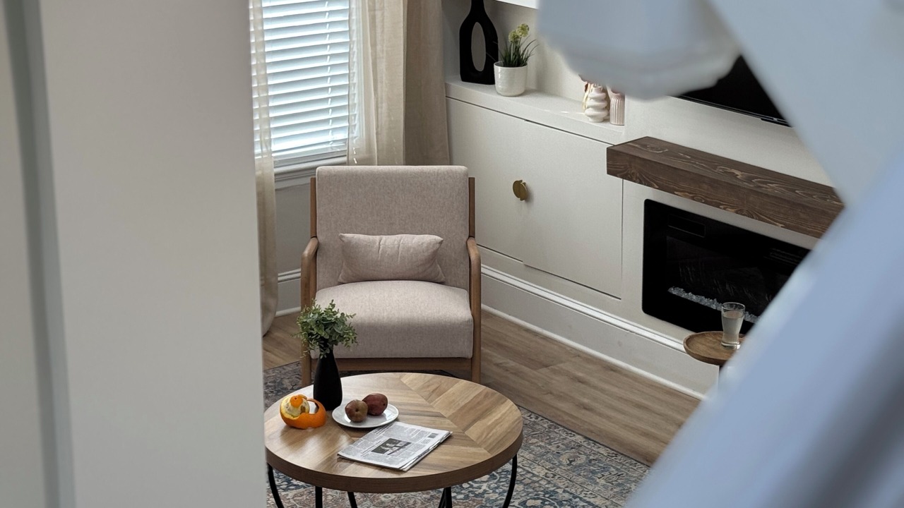Photo of Livingroom in Fields Corner West