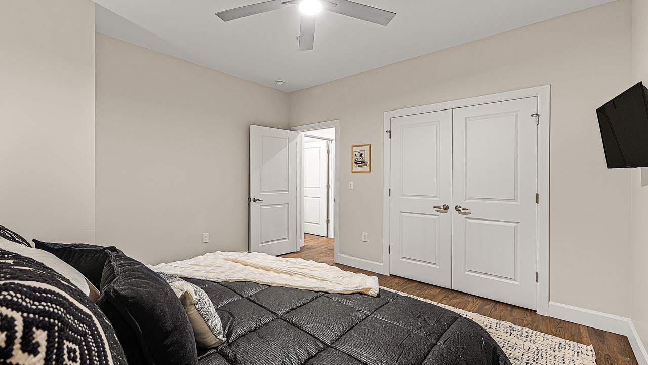 Photo of Bedroom in Eighth Avenue