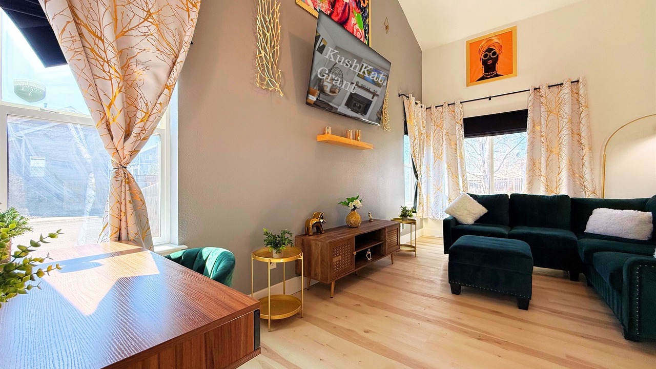 Photo of Bedroom in Aurora