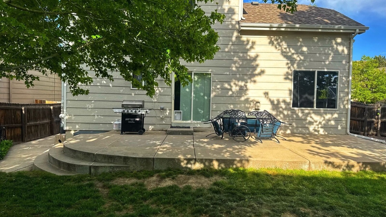 Photo of Others in Aurora