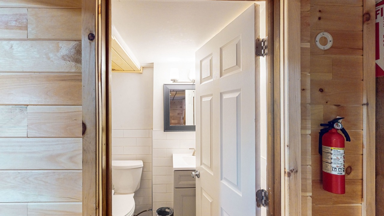 Photo of Bathroom in White Haven