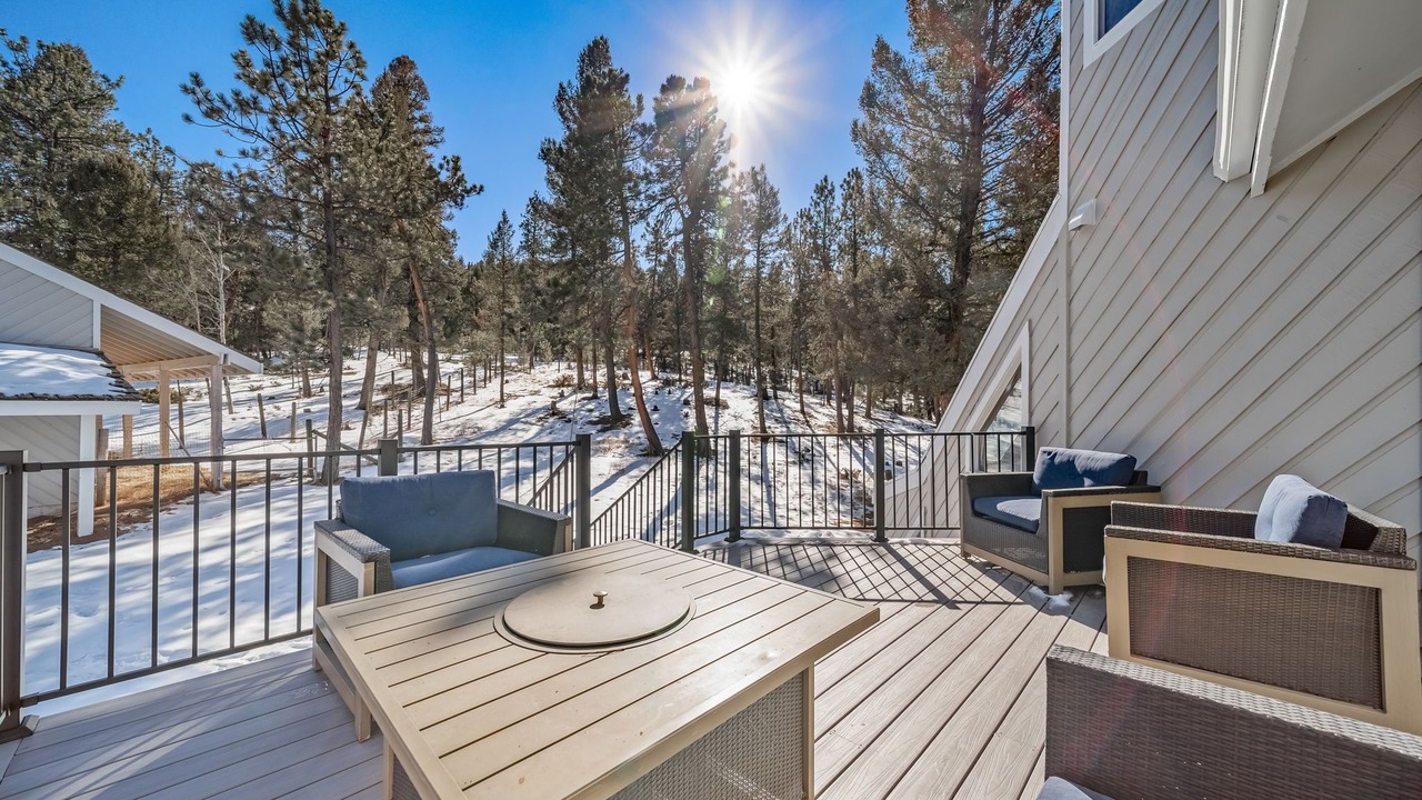Photo of Outdoor in Pine
