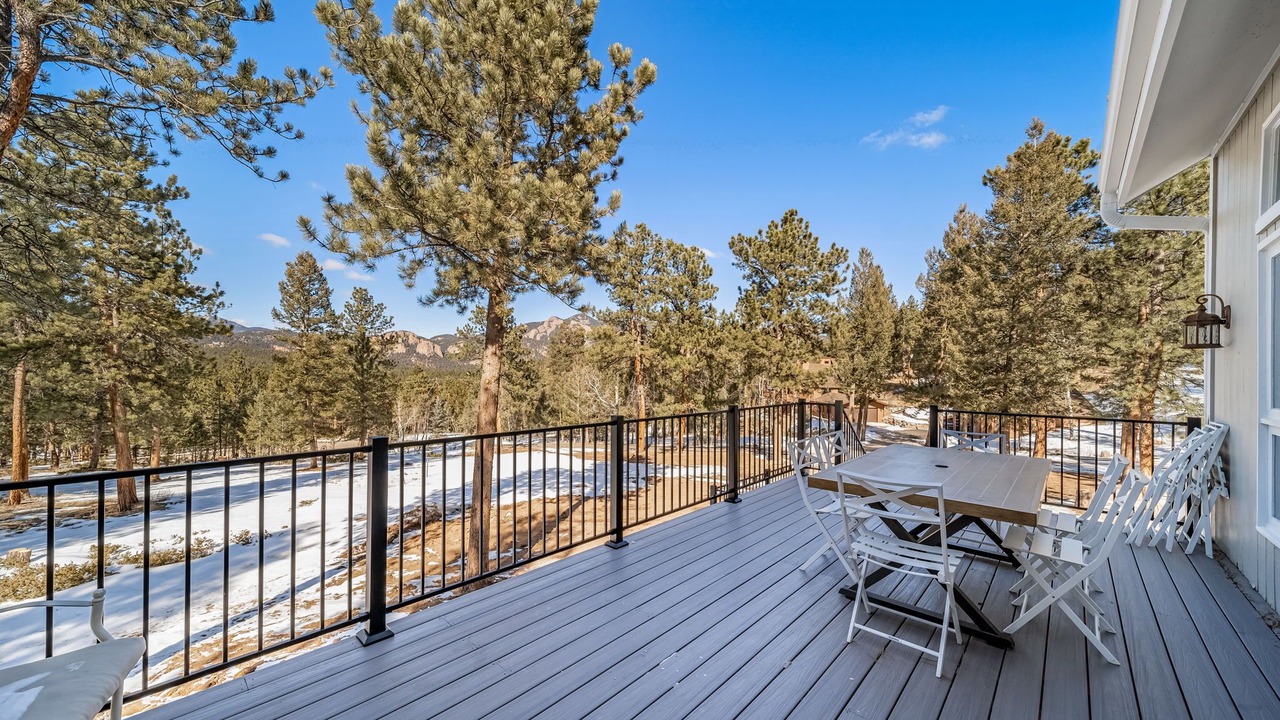 Photo of Outdoor in Pine