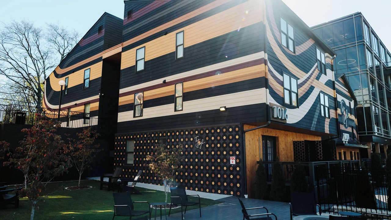 Photo of Outdoor in Music Row