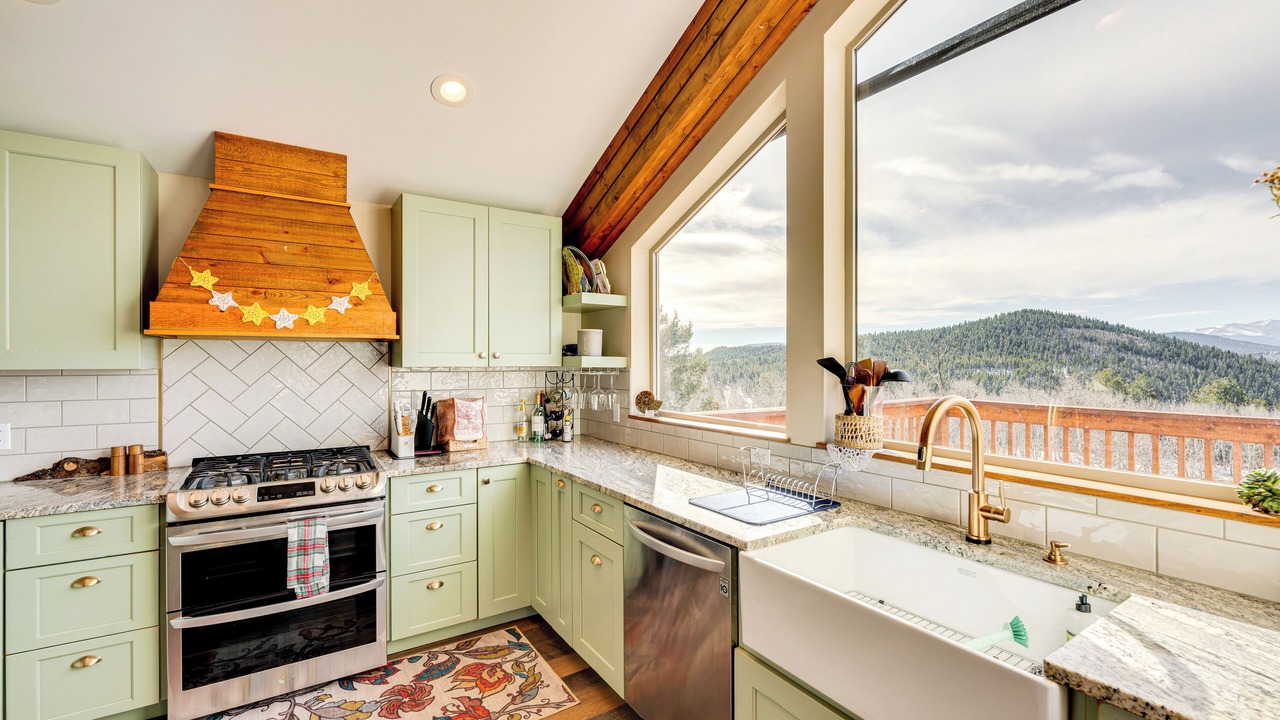 Photo of Kitchen in Black Hawk