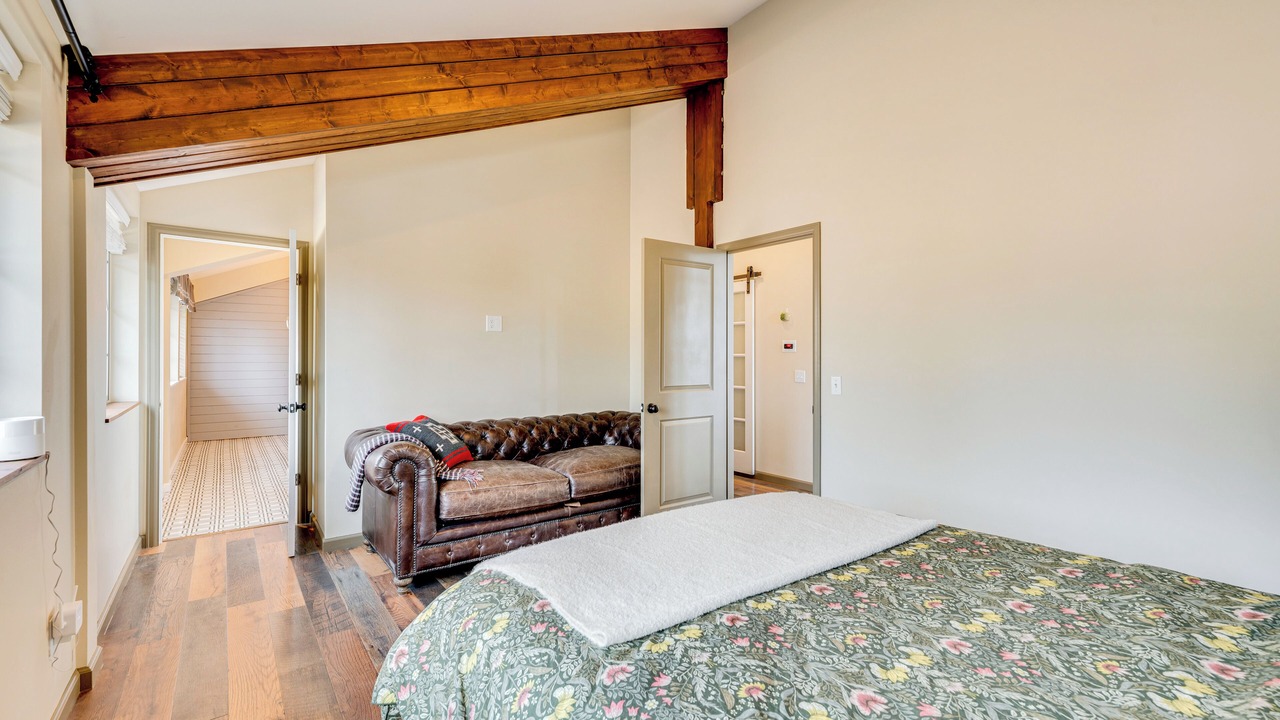 Photo of Bedroom in Black Hawk