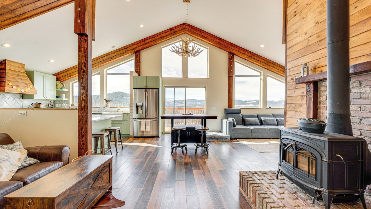 Photo of Livingroom in Black Hawk