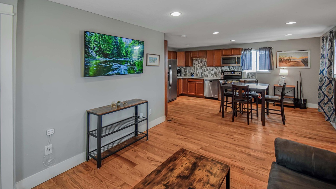 Photo of Livingroom in Berkley