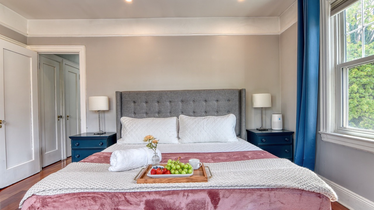 Photo of Bedroom in Prospect-Lefferts Gardens Historic District