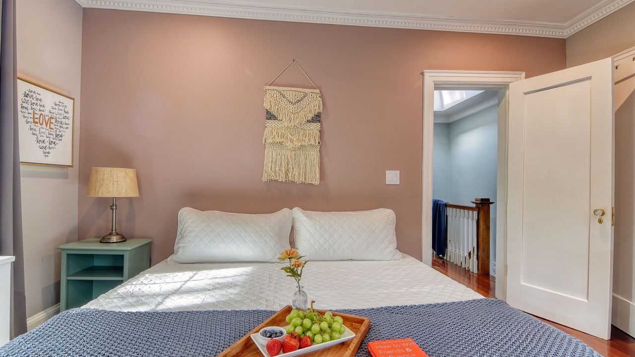 Photo of Bedroom in Prospect-Lefferts Gardens Historic District