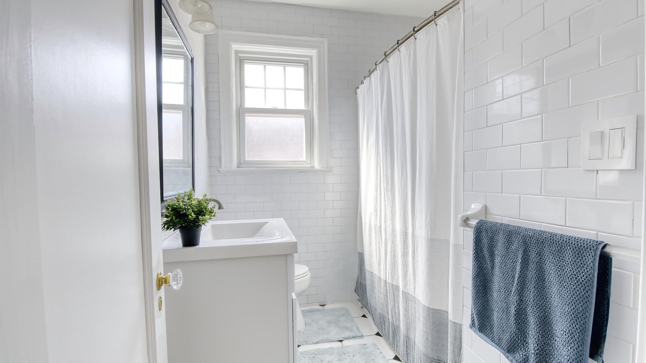 Photo of Bathroom in Prospect-Lefferts Gardens Historic District