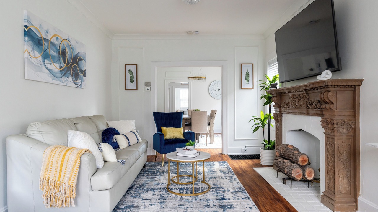 Photo of Livingroom in Hyde Park