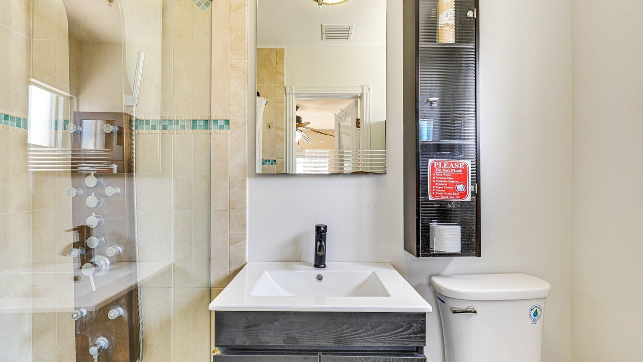 Photo of Bathroom in Nautilus Isle