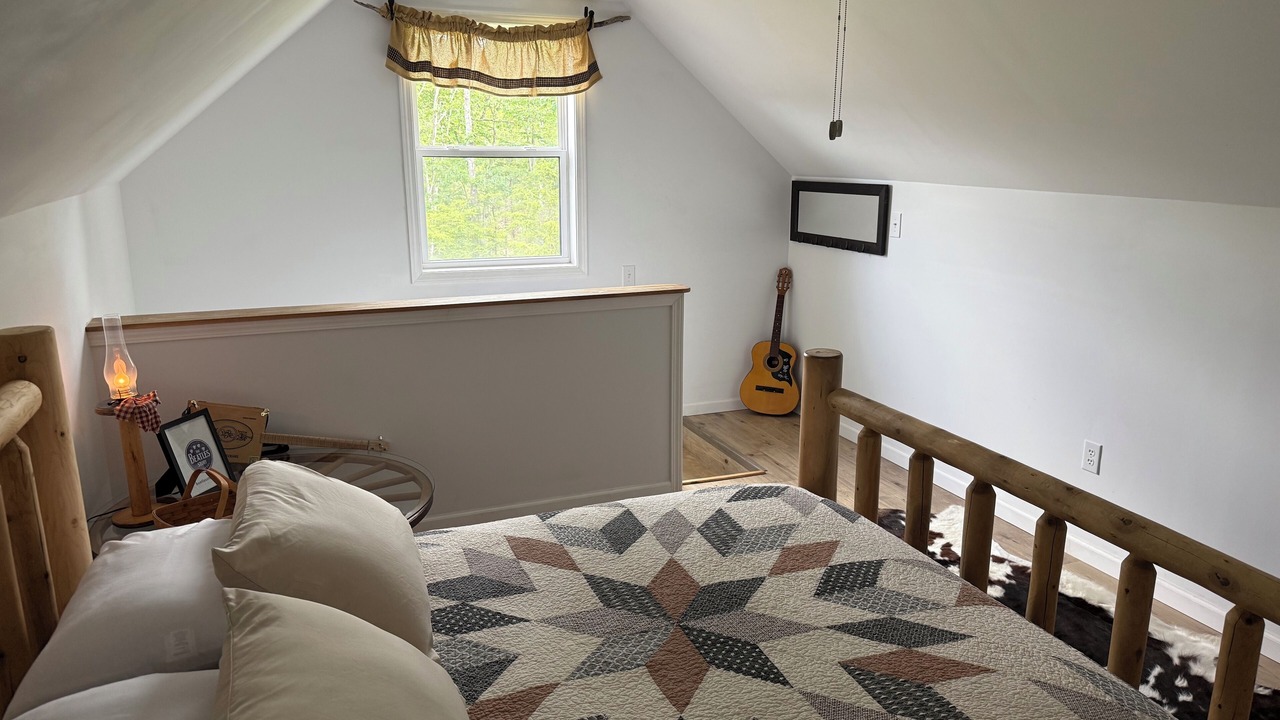 Photo of Bedroom in Mount Nebo