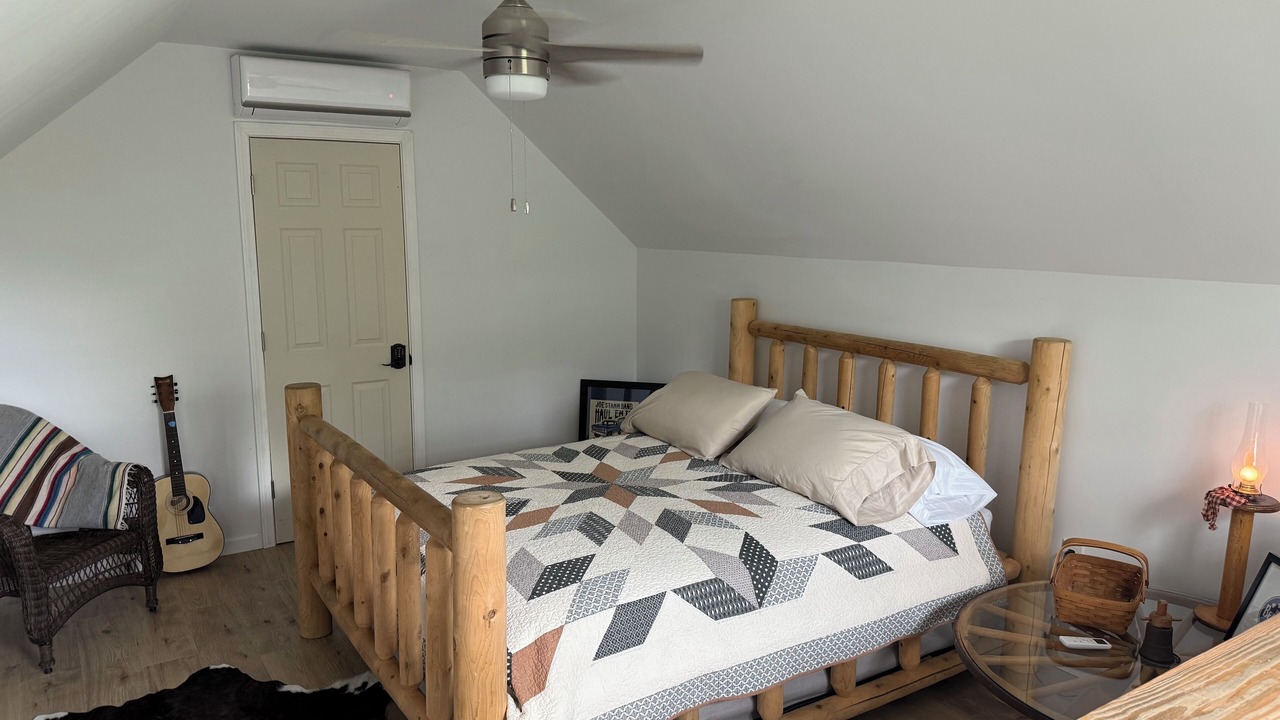 Photo of Bedroom in Mount Nebo