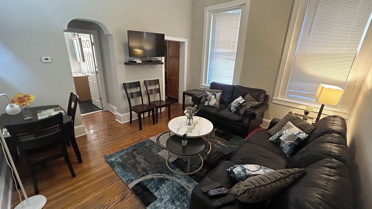 Photo of Livingroom in Center City West