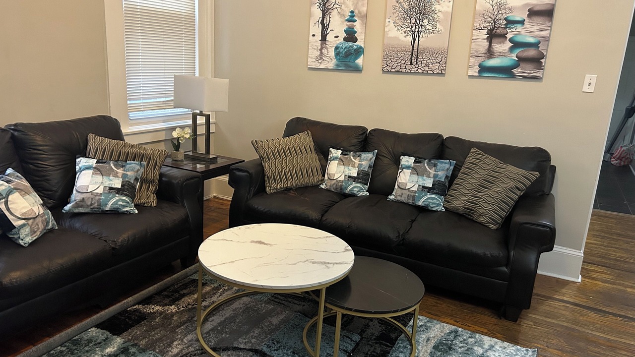 Photo of Livingroom in Center City West