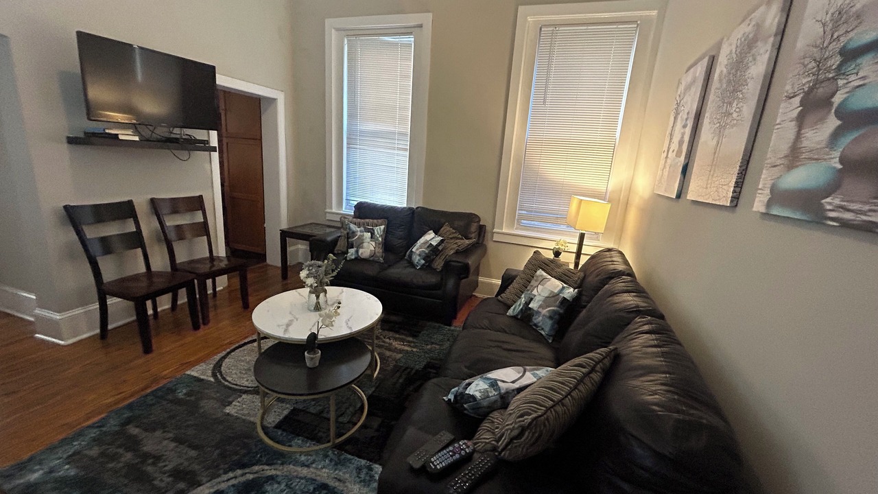 Photo of Livingroom in Center City West