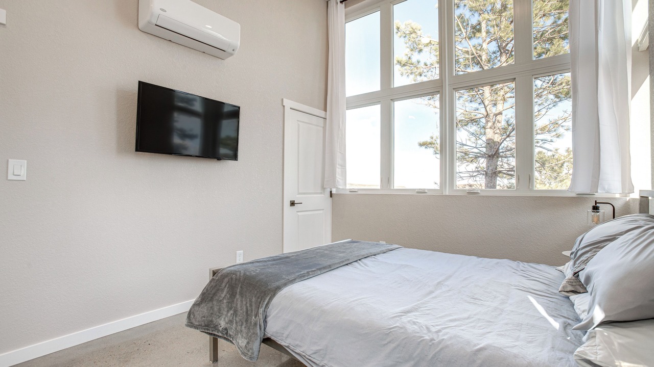 Photo of Bedroom in Golden