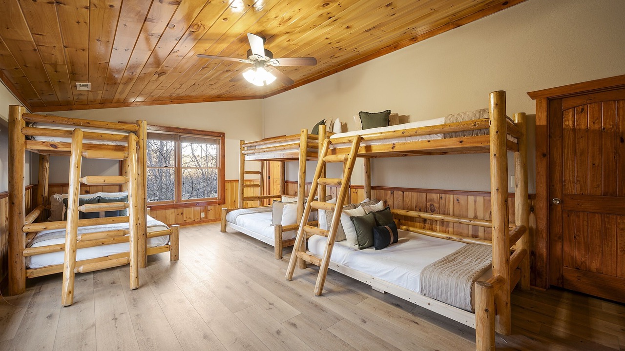 Photo of Bedroom in Cosby