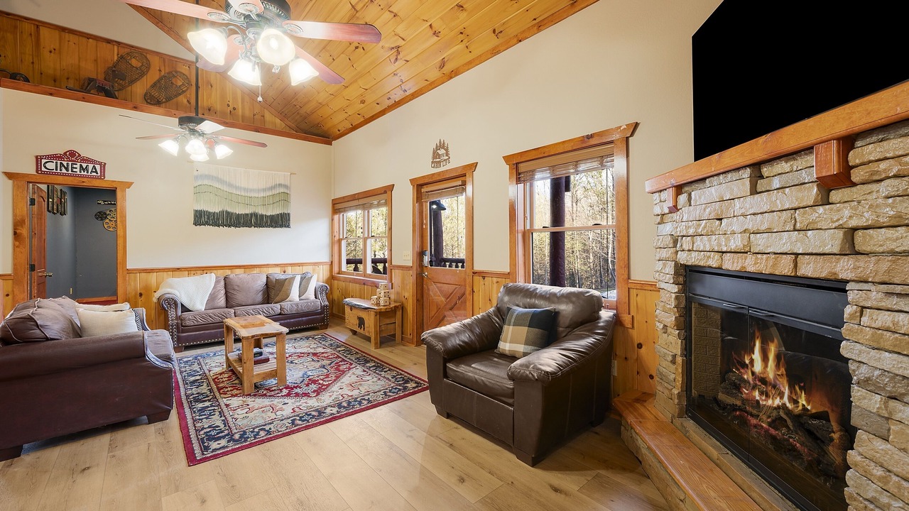 Photo of Livingroom in Cosby