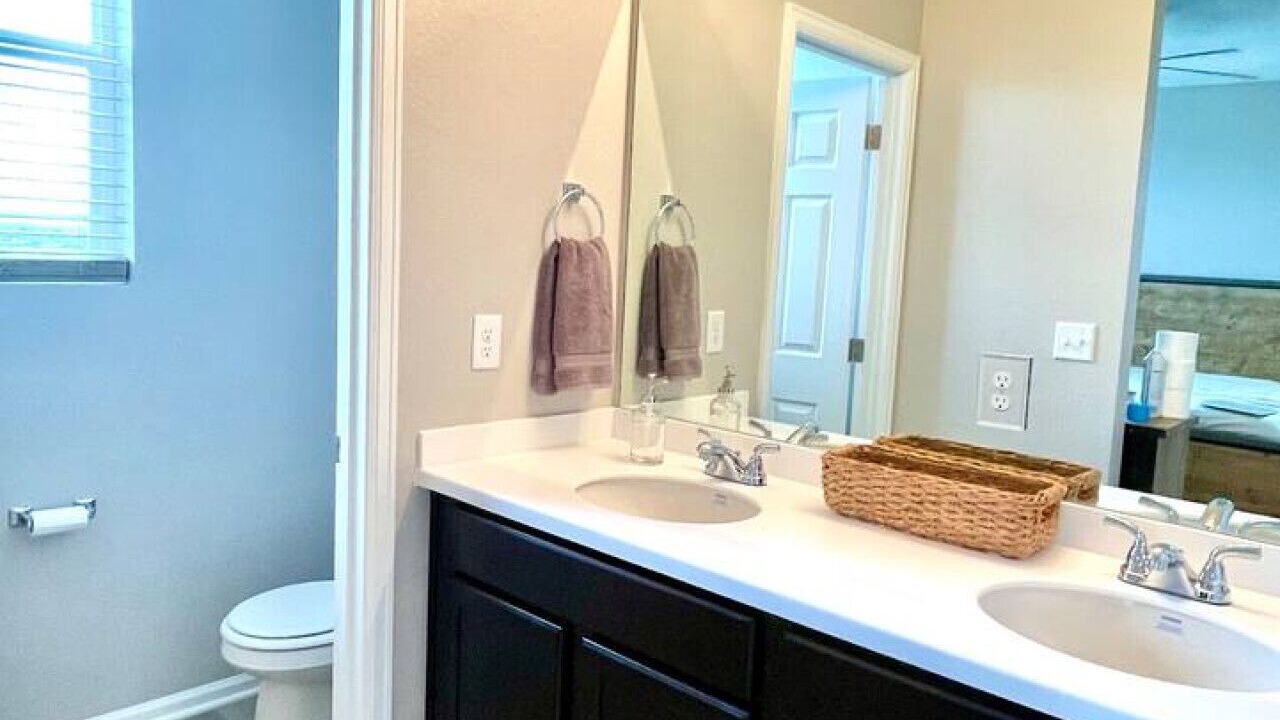 Photo of Bathroom in Commerce City