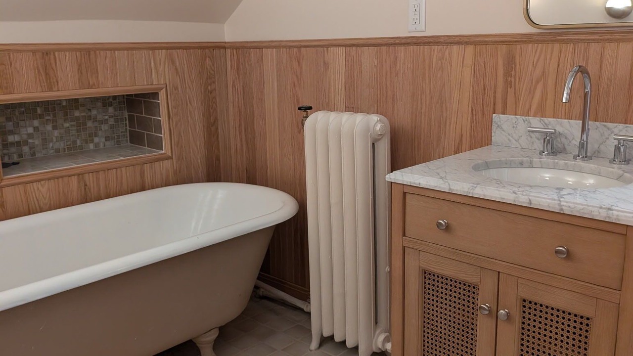 Photo of Bathroom in City Park