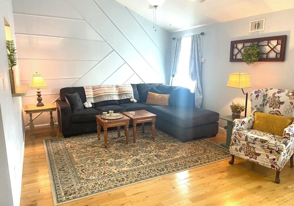 Photo of Livingroom in Powell