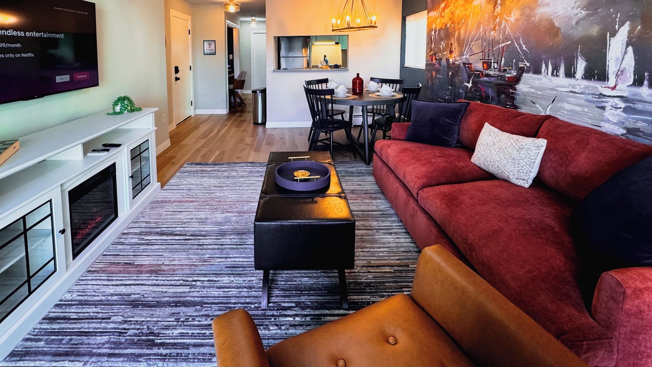 Photo of Livingroom in Beverly