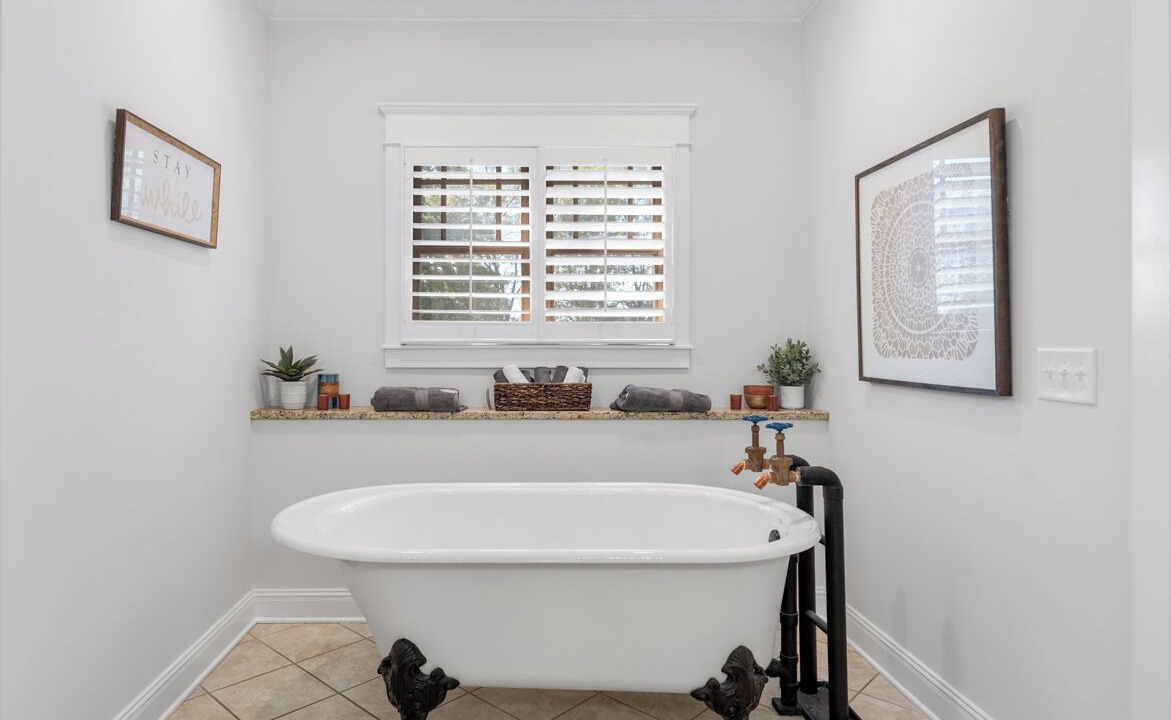 Photo of Bathroom in Bethpage