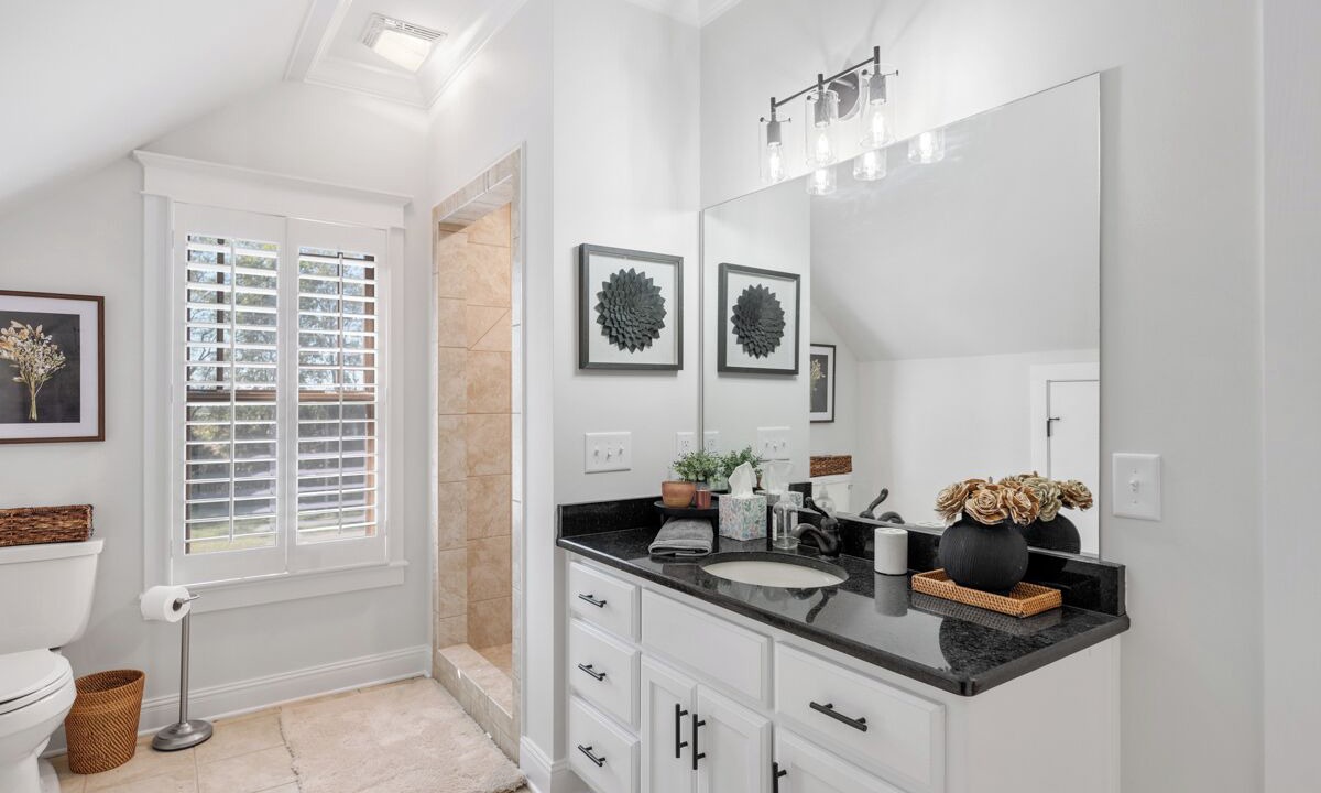 Photo of Bathroom in Bethpage