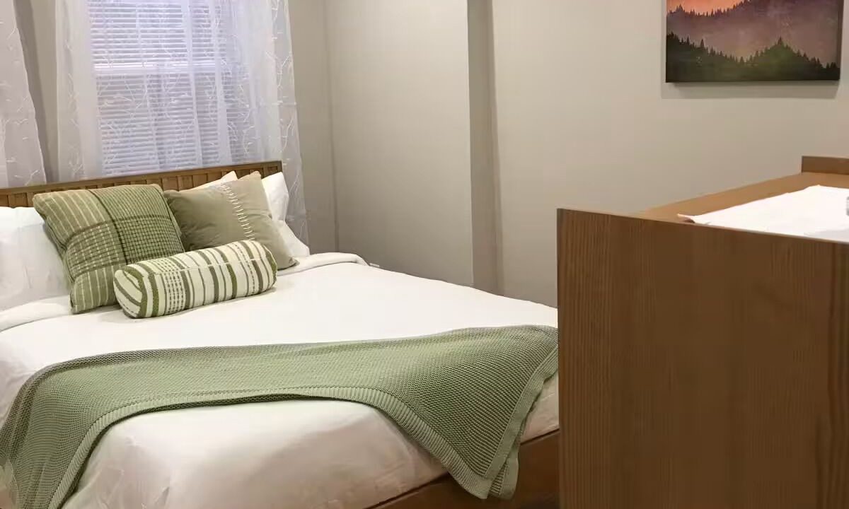 Photo of Bedroom in North End