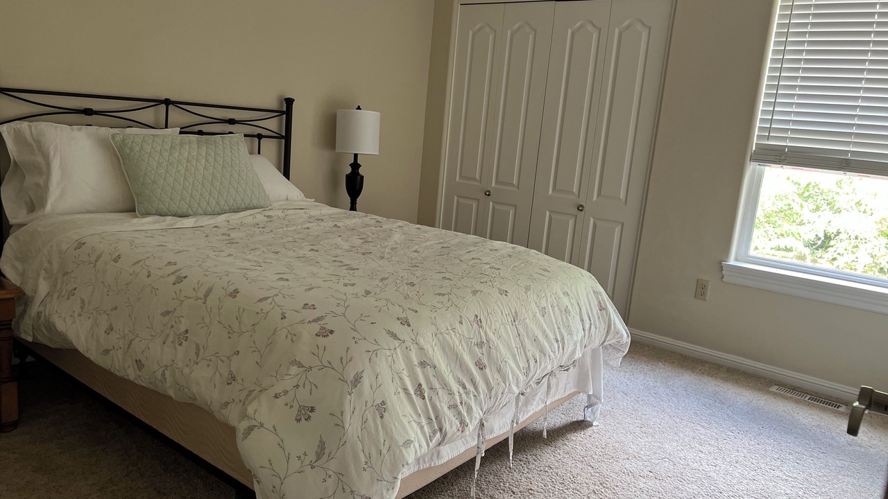 Photo of Bedroom in Sunnyside